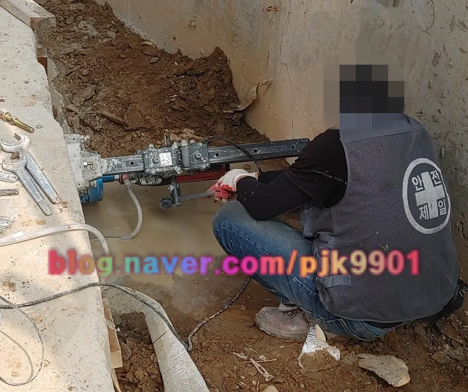 코아 작업 기계실